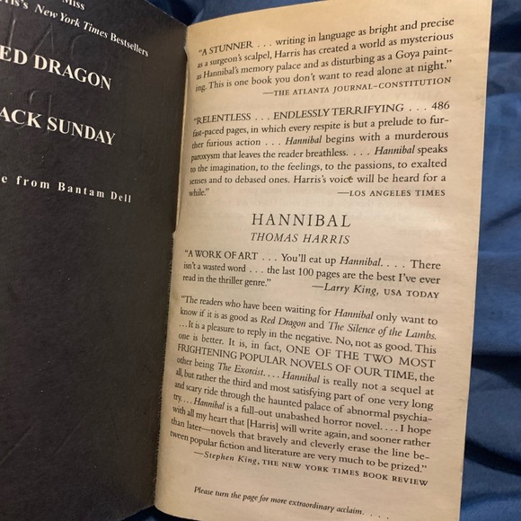 Hannibal by Thomas Harris Book - Picture 5 of 7
